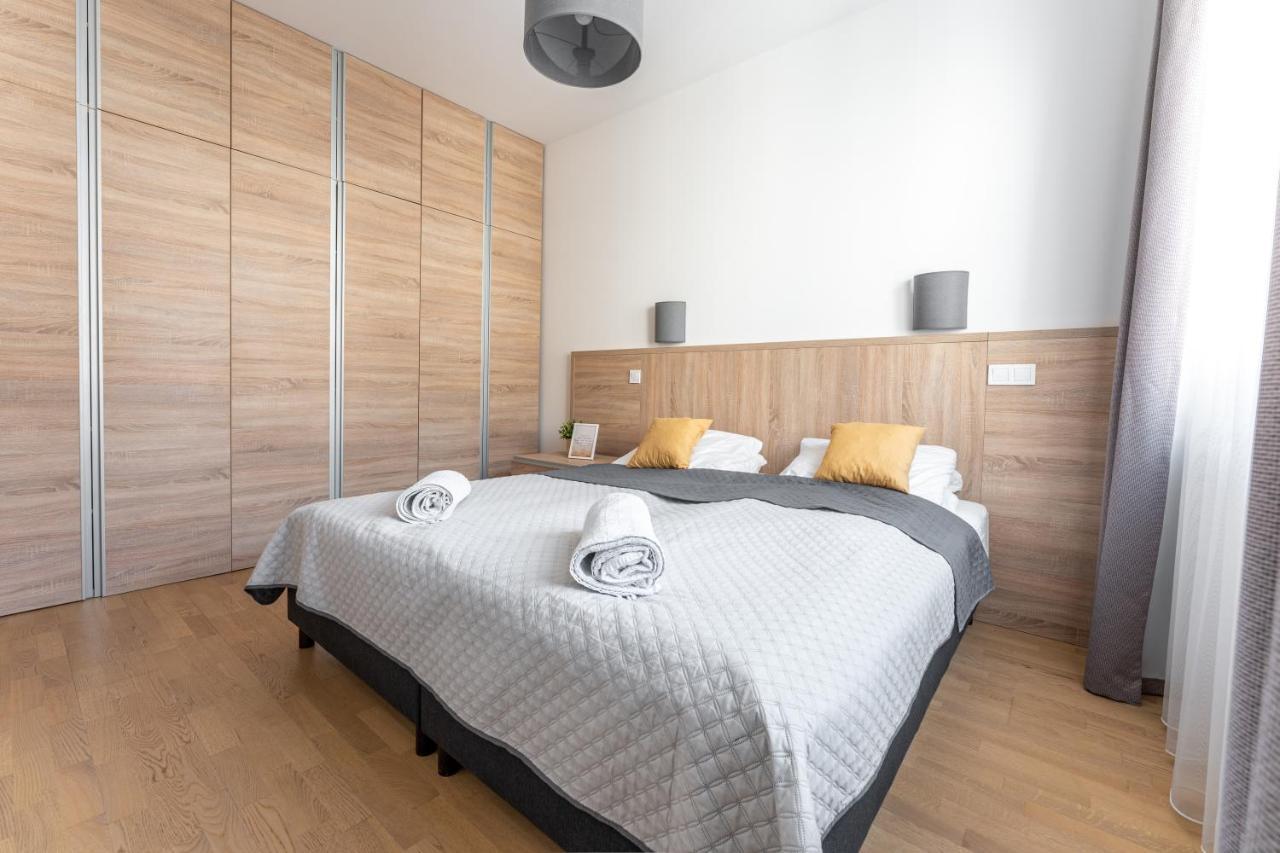 Parliament Luxury Suite Budapeste Exterior foto